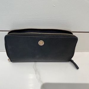 Tory Burch black wallet